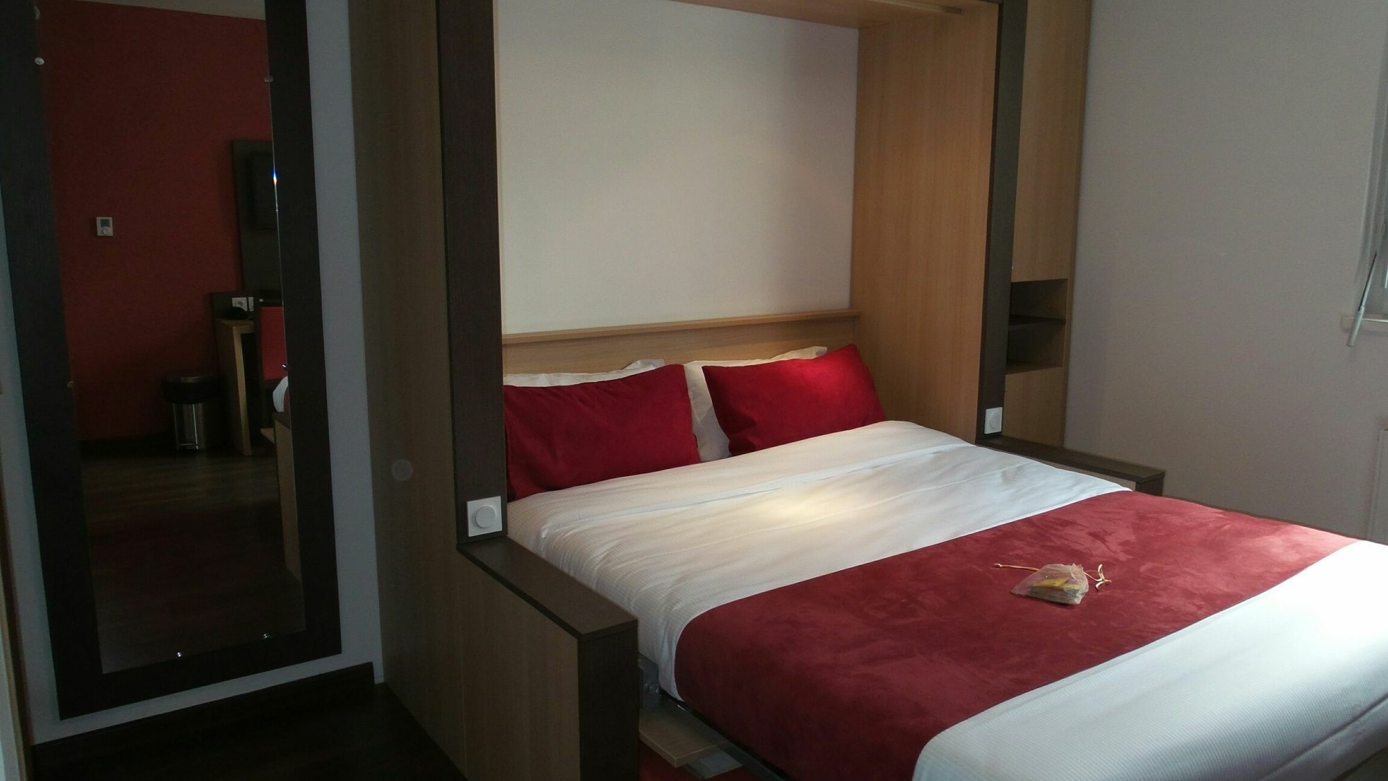 Apparthotel Privilodges Carre De Jaude Clermont-Ferrand Ngoại thất bức ảnh